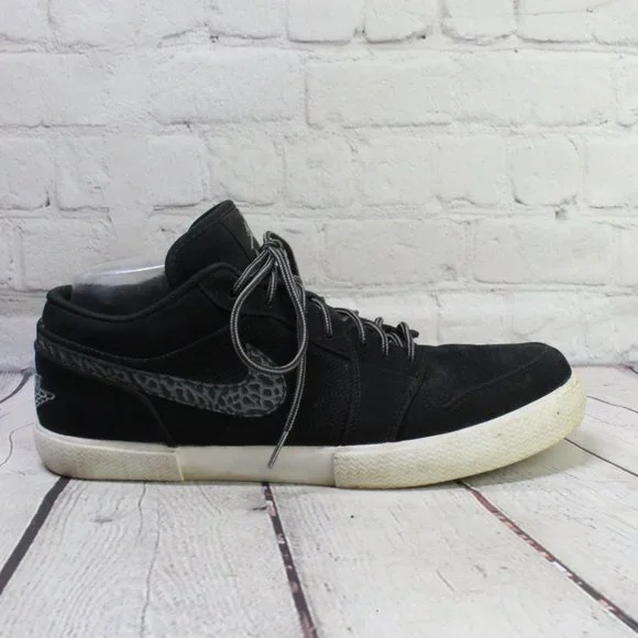 Nike Air Jordan Retro V.1 Black Leather Mesh Low Top Street Sneakers US 11 - Picture 1 of 9